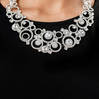 Paparazzi’s 💎 The Jennifer & Impeccable Illumination 💎 Signature Zi Necklace & Bracelet Set